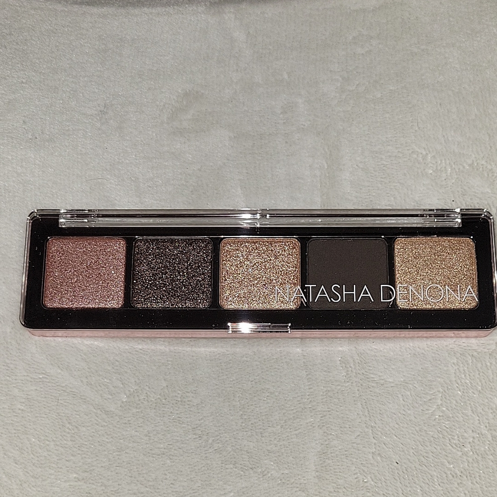 Eyeshadow